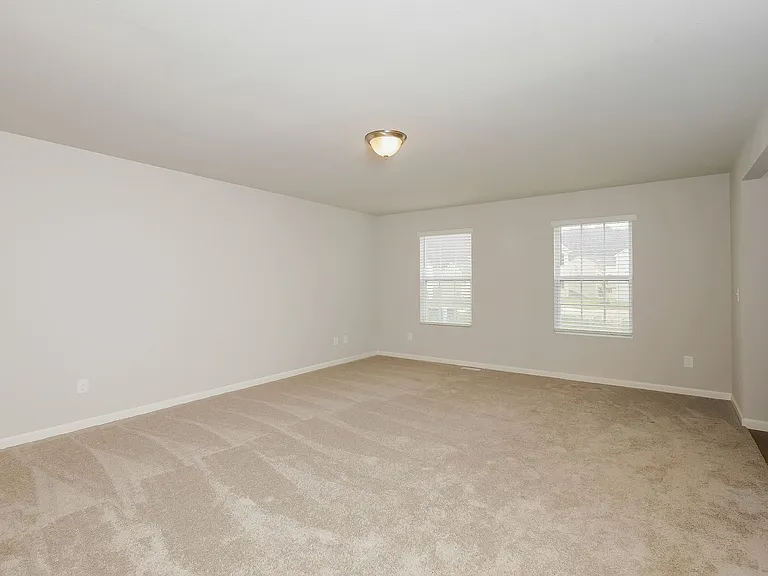 7302 Sessile Cir — Photo 31
