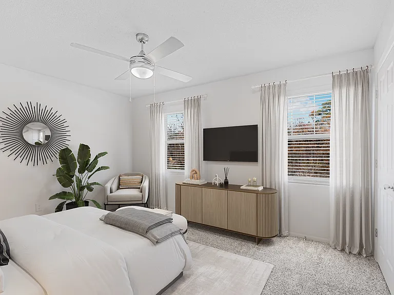 Crescent Place Apartments and Townhomes — Photo 6