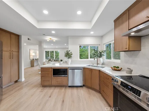 14 Highland Vw, Irvine, CA 92603