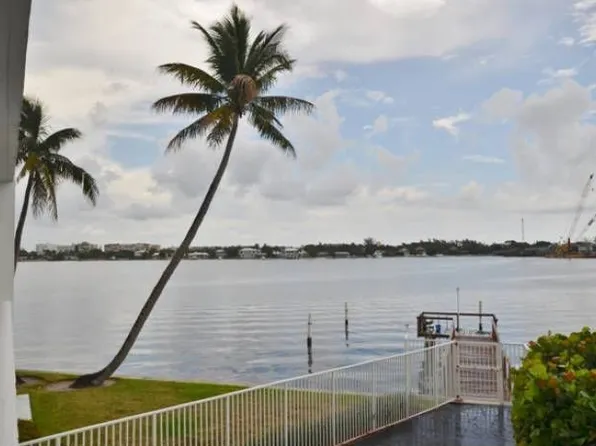 231 E Lantana Rd APT 204, Lantana, FL 33462