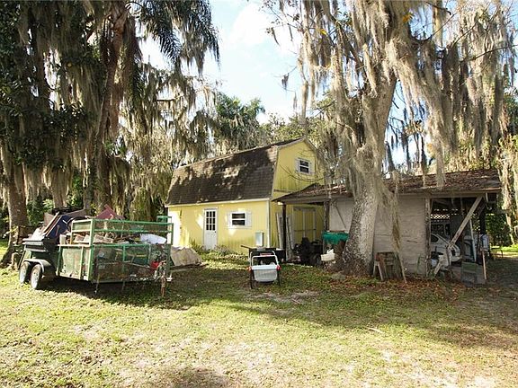 5th image of 105 Privado Ct