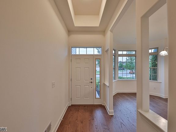 5th image of 26 Sylvia St