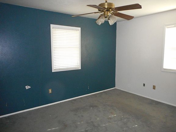 5th image of 501 E 20th St