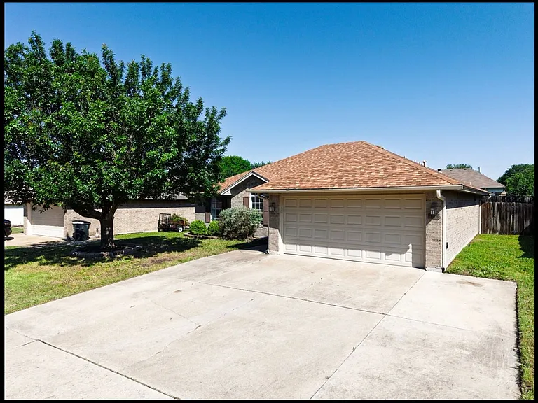 4215 Telluride Dr — Photo 3