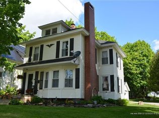 14 Washburn St, Houlton, ME 04730