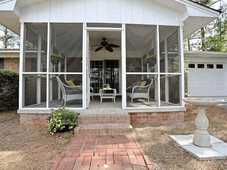 7 Pine Crescent Dr — Photo 14