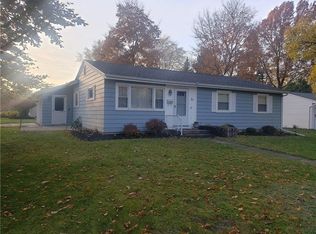 31 Westmar Dr, Rochester, NY 14624