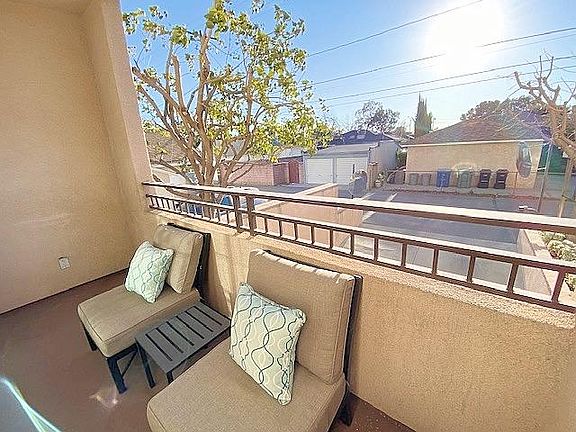 2nd image of 1301 N Hollywood Way #101