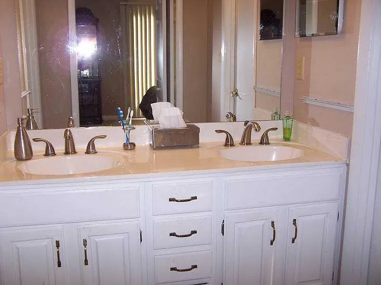 693 Serramonte Dr — Photo 7