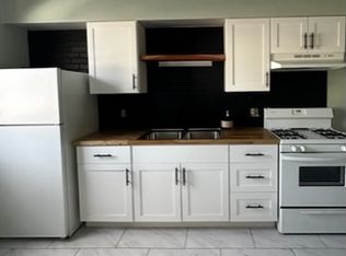 2060 Whittier St APT 3, Dubuque, IA 52001