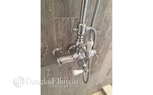 Sold by Douglas Elliman | media 6