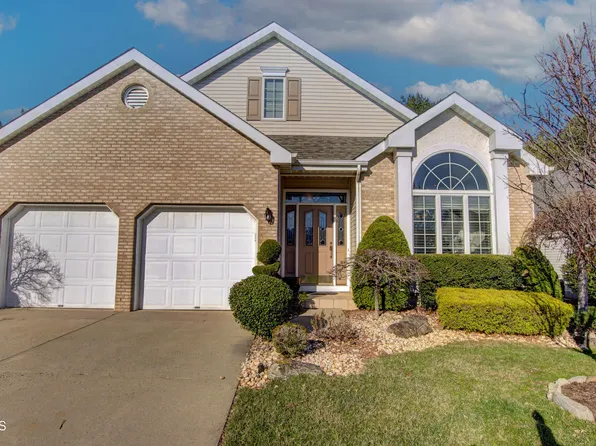 24 Westminster Drive, Monroe, NJ 08831