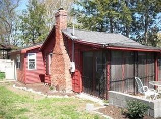 3 Beach Rd, Southwick, MA 01077