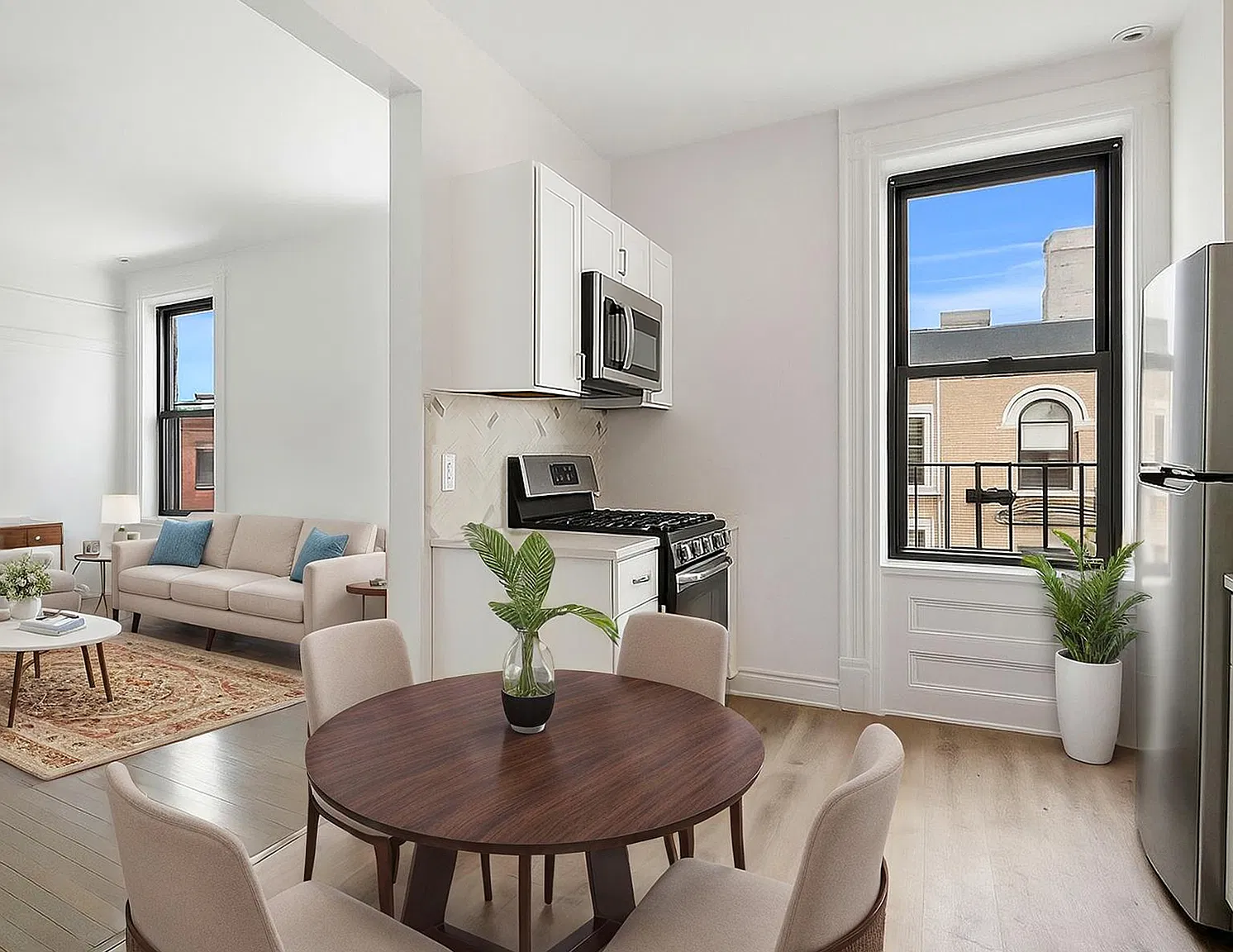 3 bed, $4,900 — Photo 3