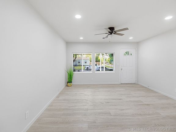 3rd image of 1012 N Irvington Ave