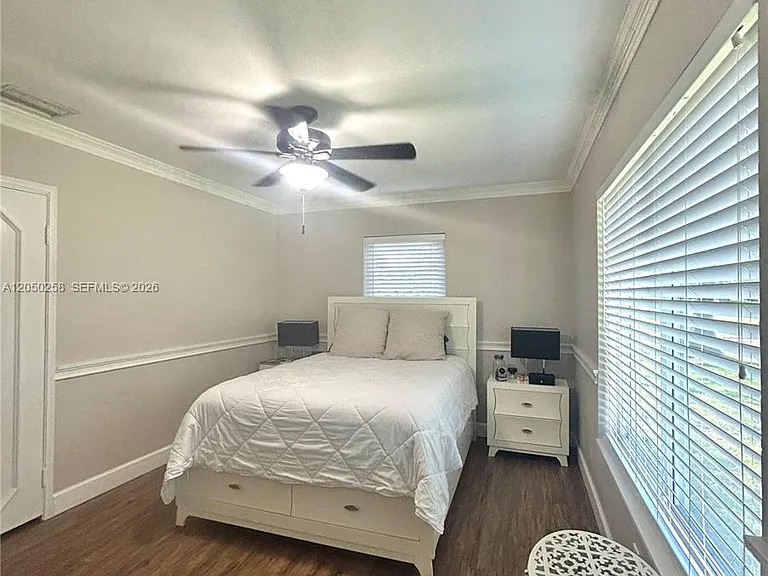 416 Bayberry Dr — Photo 8