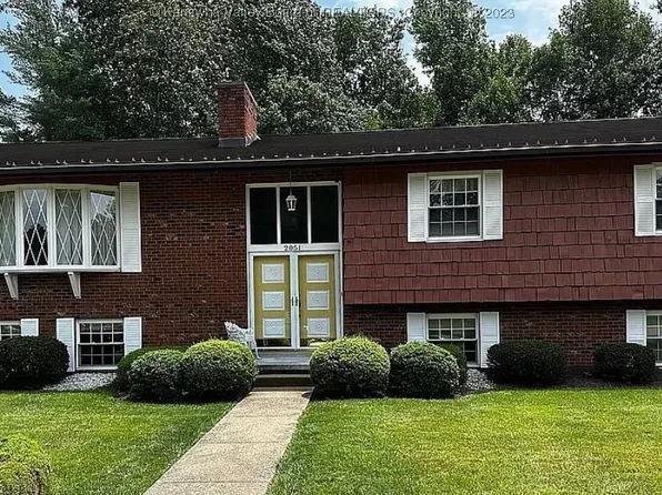 2051 Parkwood Rd, Charleston, WV 25314