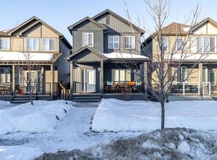 1935 Graydon Hill Grn SW, Edmonton, AB T6W 4C3