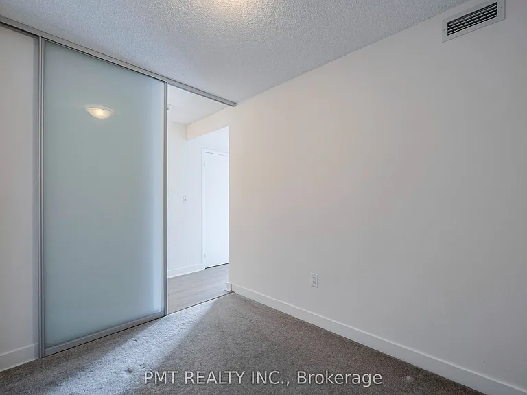 4K Spadina Ave #1721 — Photo 13