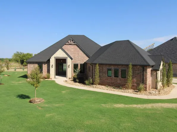1330 Pedras Pl, Newcastle, OK 73065