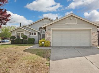 8415 Pine River Way, Sacramento, CA 95823