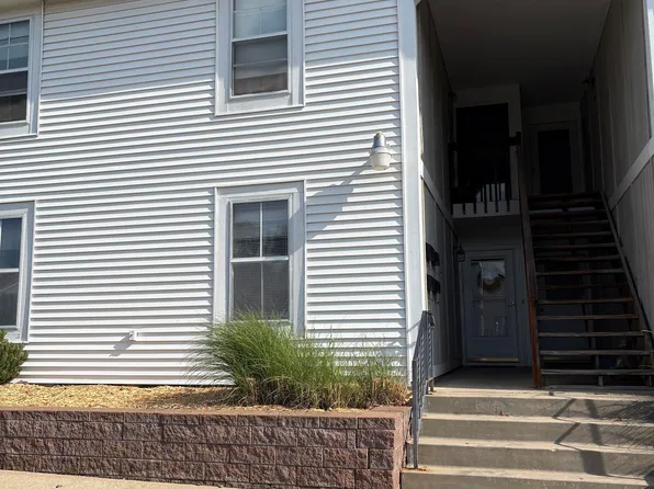 5815 SW 22nd Ter APT 1, Topeka, KS 66614