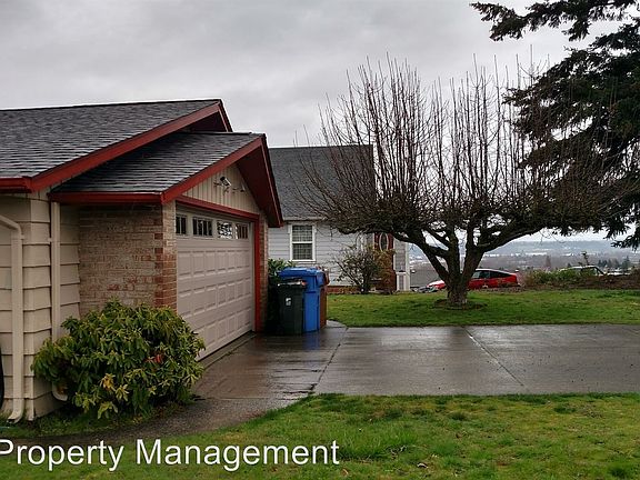 2nd image of 3011 E K St