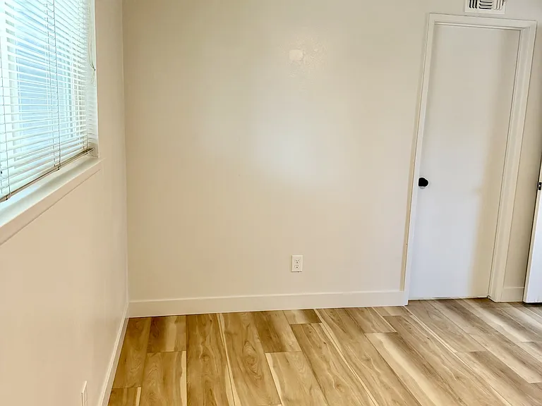3636 W Tulare Ave — Photo 33