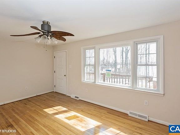4th image of 1222 N Lakeshore Dr