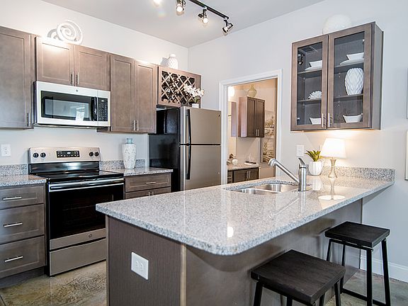 3rd image of 5090 Tradeway Dr #1329-102