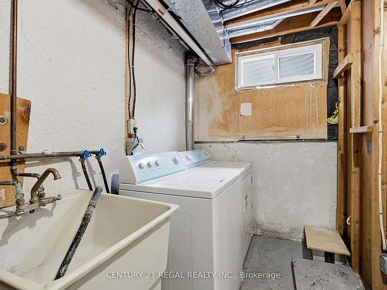 28 Newdawn Cres — Photo 37