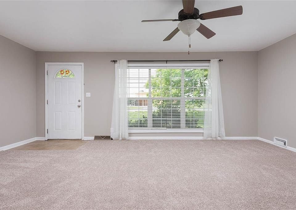 903 S Jefferson St, Kearney, MO 64060 | Zillow
