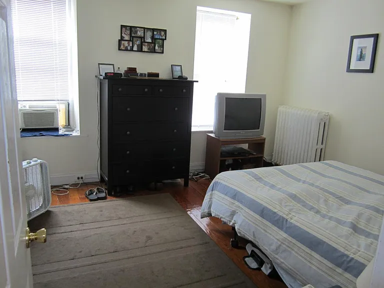 Bedroom (Front)