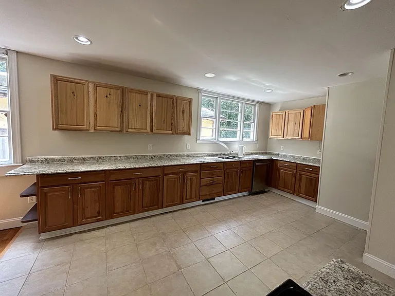 297 Fife Dr — Photo 6