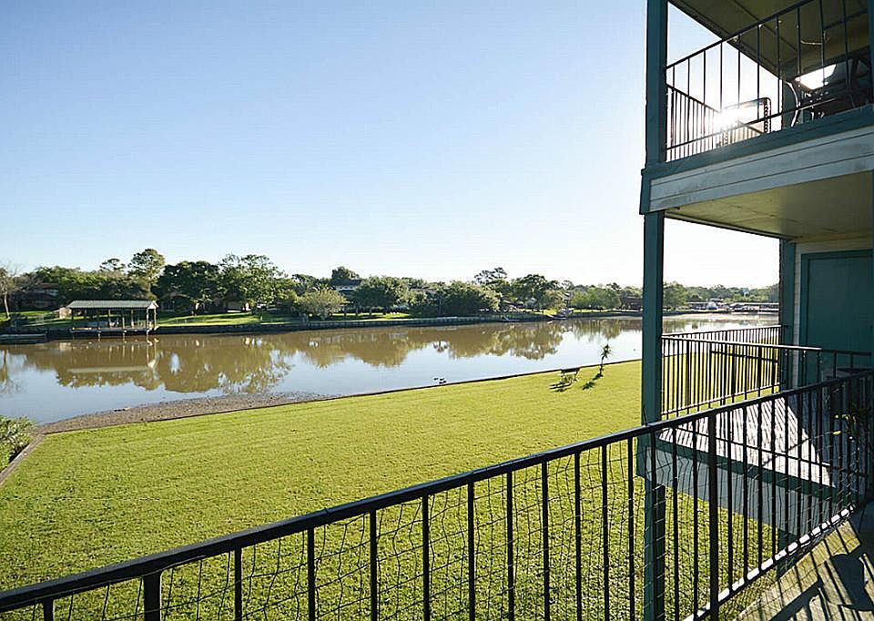 1st image of 18511 Egret Bay Blvd APT 101