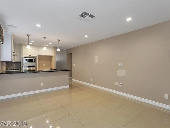 5th image of 4657 Belshire Dr