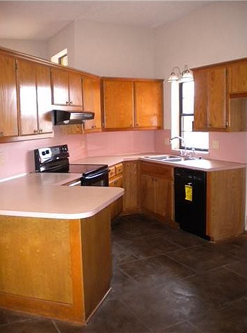 2nd image of 5716 Republic Dr