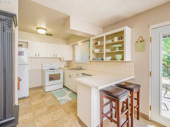 5th image of 1311 NW 49th St