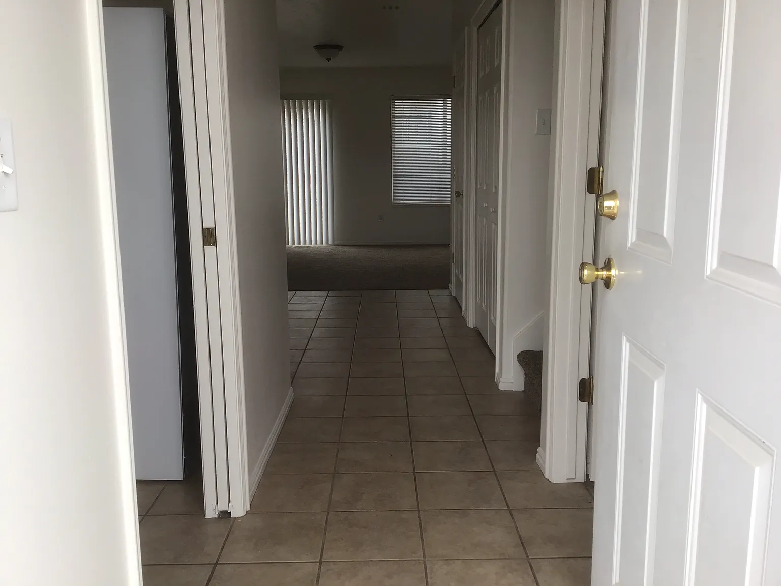 2 bed, 1.5 bath, 1100 sqft, $1,225 — Photo 2