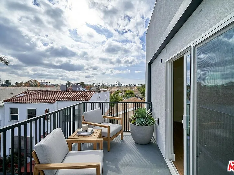 1108 Queen Anne Pl — Photo 11