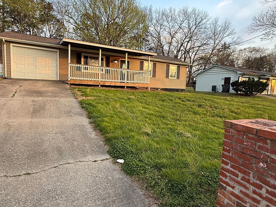1st image of 4112 Deer Run Dr