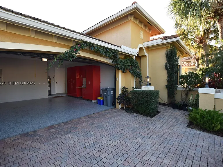10086 Noceto Way — Photo 36