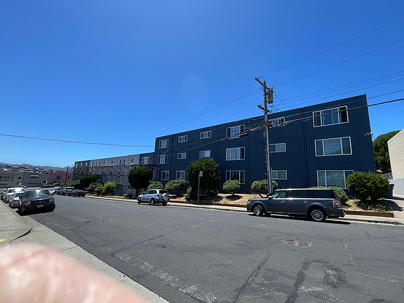 3rd image of 245 E Market St #D54801528
