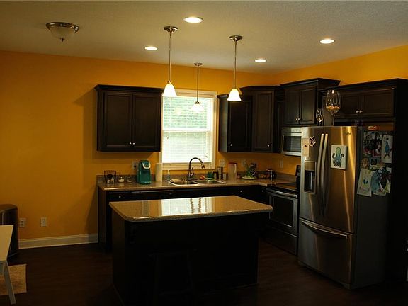 3rd image of 605 Lee Road 115