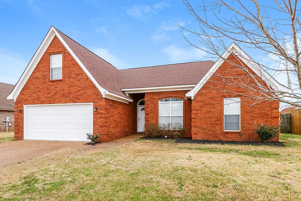 3 bed, 2.0 bath, 1869 sqft, $1,895 — Photo 4