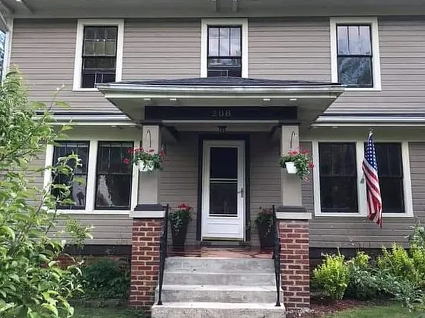 208 Main St, Freeman, WV 24715