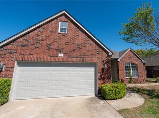 1019 E 146th St S, Glenpool, OK 74033