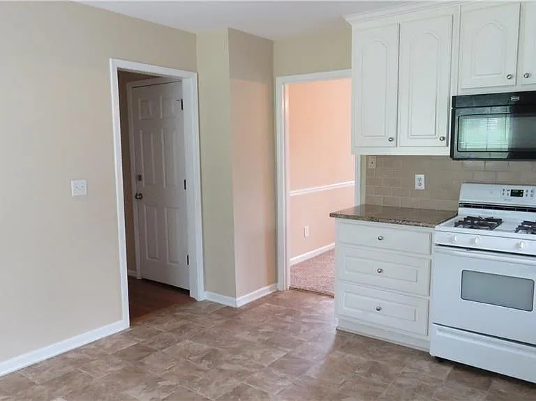 2890 Carrollton Ct — Photo 15