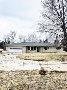 5537 Stewart Rd, Lapeer, MI, 48446