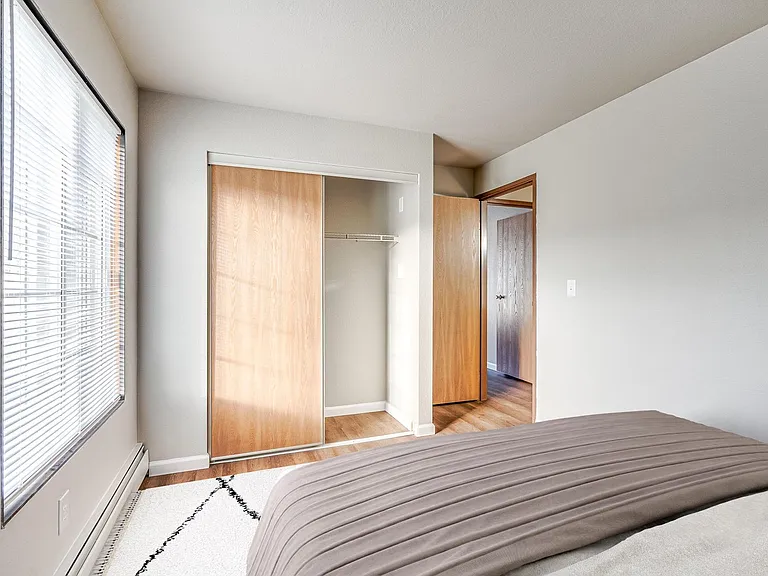 Stonecreek Apartments — Photo 25